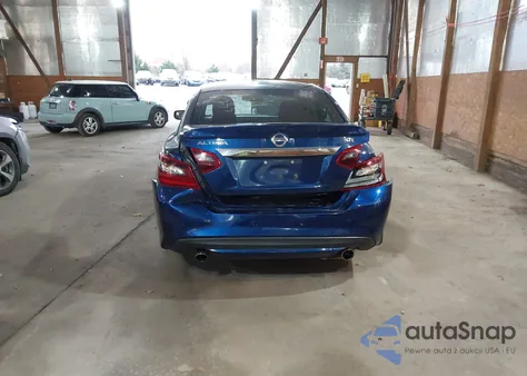 2018 Nissan Altima 2.5 Sr z USA, uszkodzony, nr VIN 1N4AL3AP1JC209648
